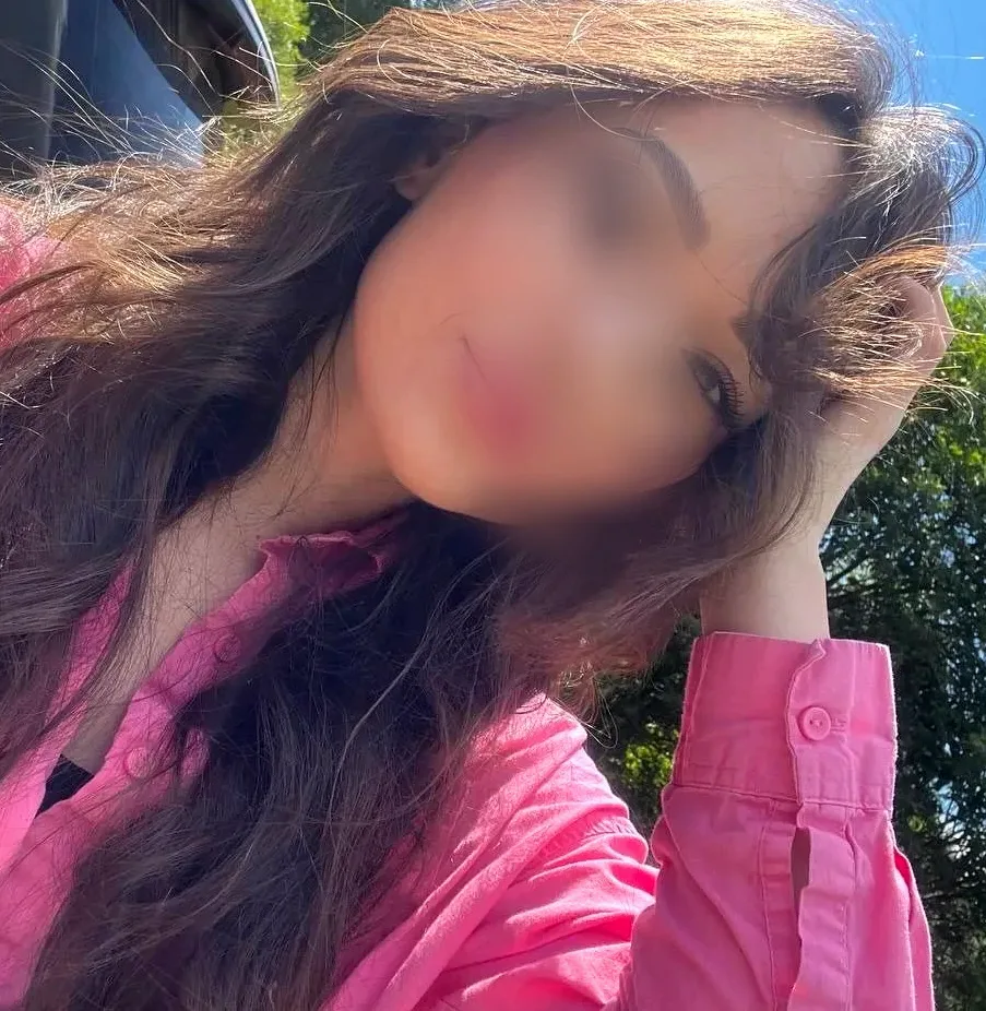 Emma, 25