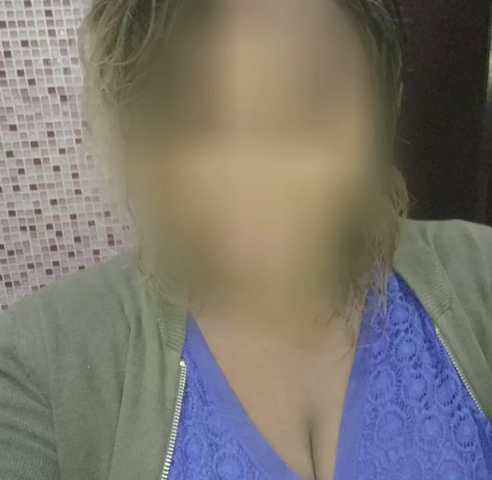 Monique, 27