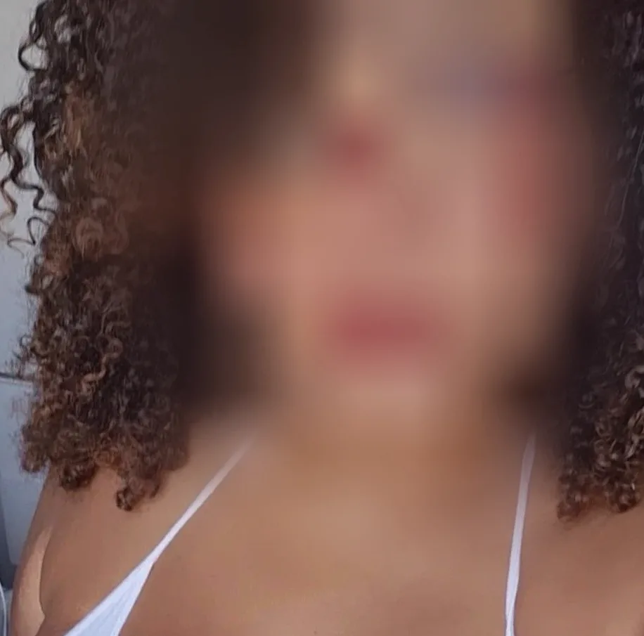 Nikki, 33