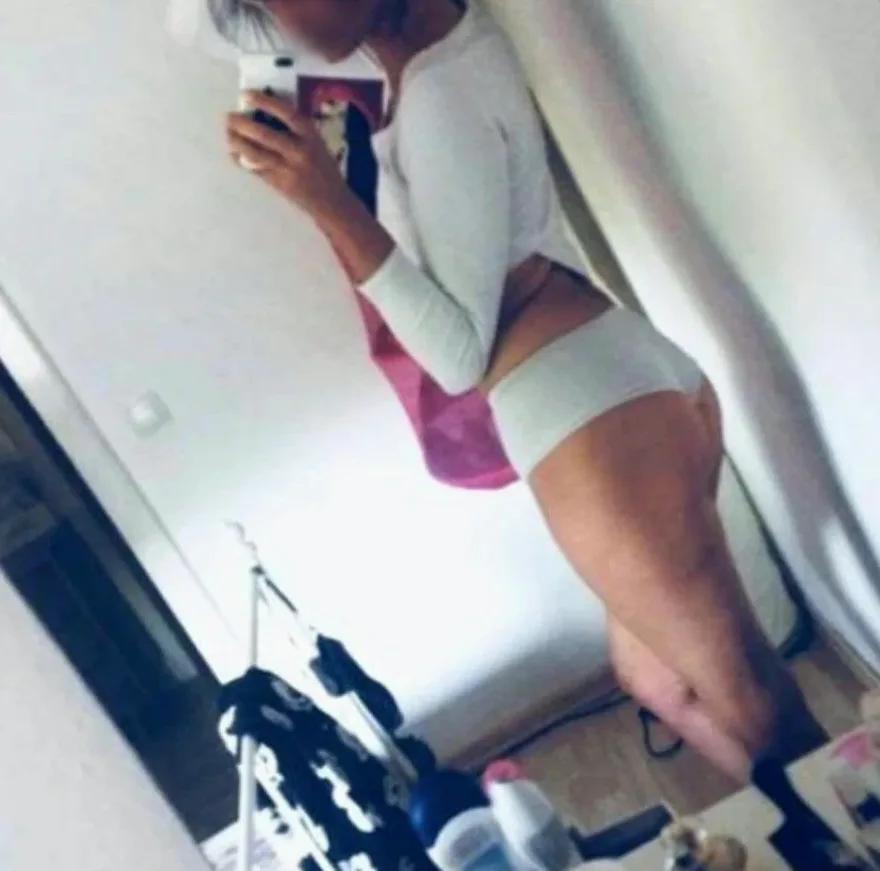 Nour, 31